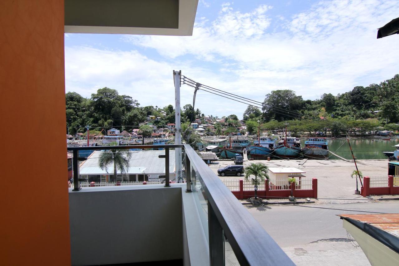 Oyo 592 Budget Hotel By The Harbour Padang  Exteriör bild