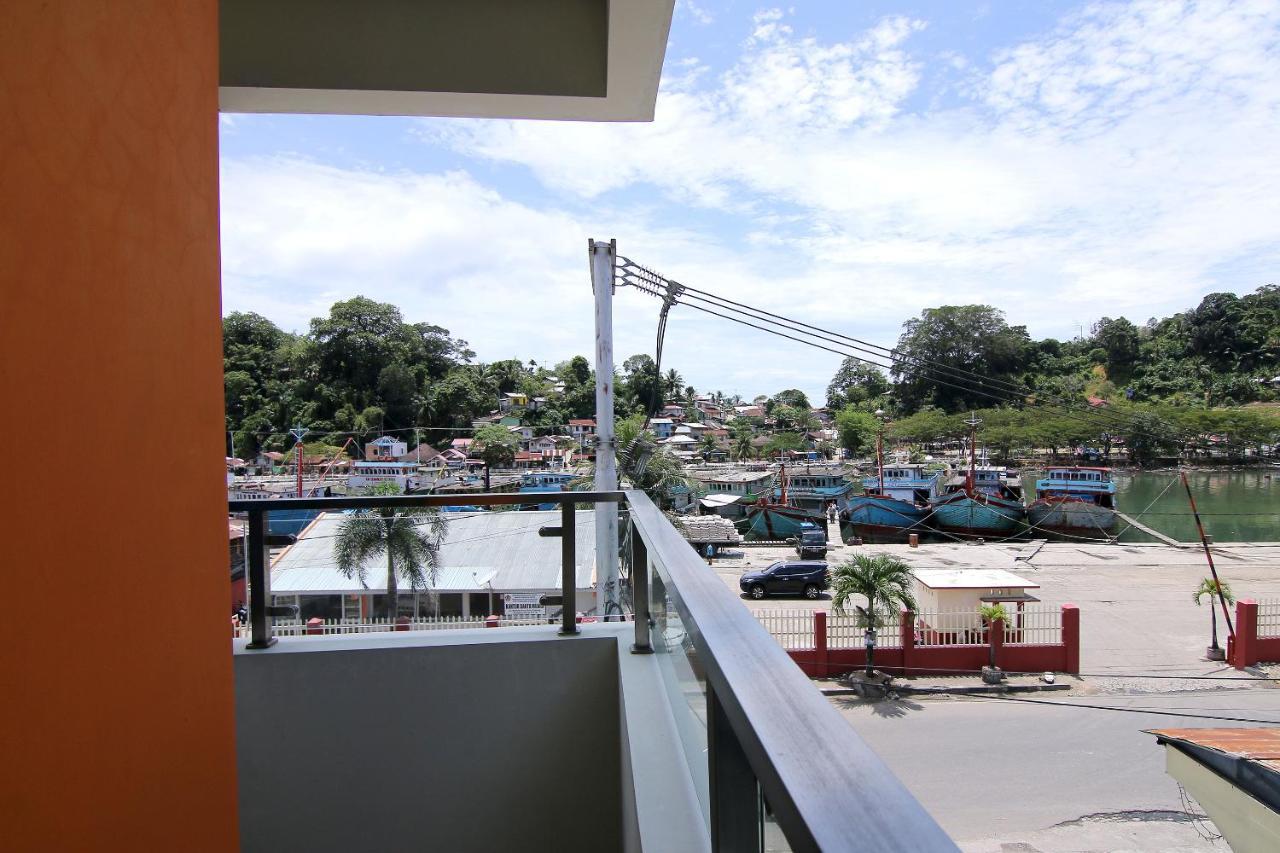 Oyo 592 Budget Hotel By The Harbour Padang  Exteriör bild